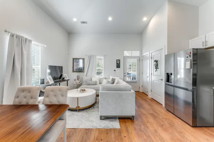 Gallery Image (1 of 0)