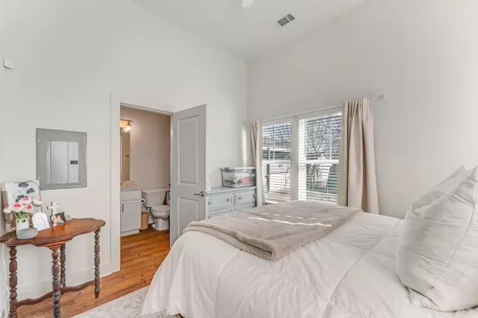 Gallery Image (16 of 19)