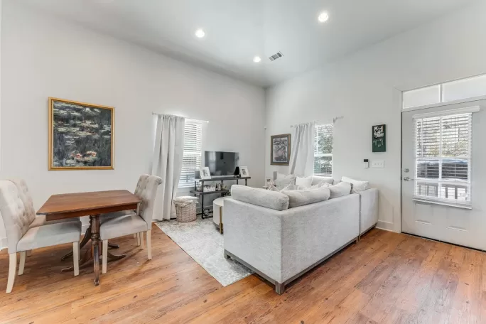 Gallery Image (18 of 19)