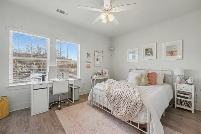 Gallery Image (12 of 20)