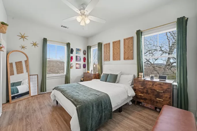 Gallery Image (9 of 21)